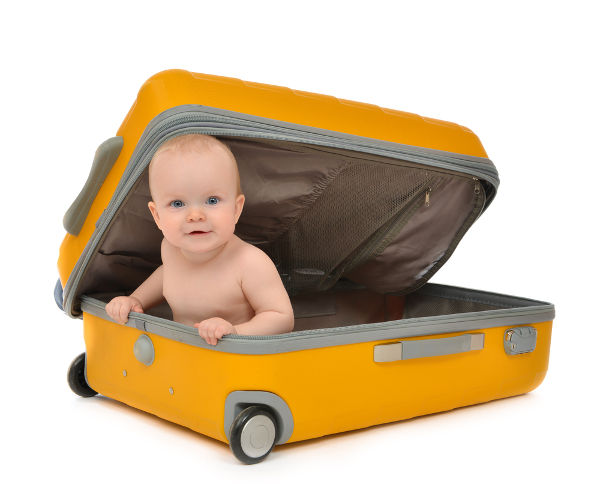 Littéralement: Un bébé dans une valise.