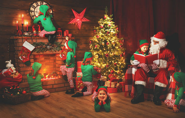 santa-and-his-elves