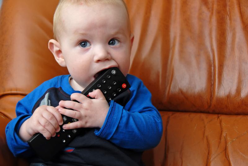 Baby chewing remote