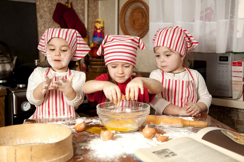 Kids cooking