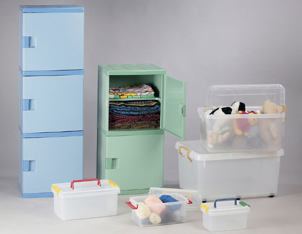 Plastic Storage drawers and plastic storage box for convenience.