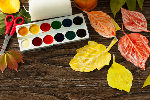 Autumn craft project. Leaves and paint.